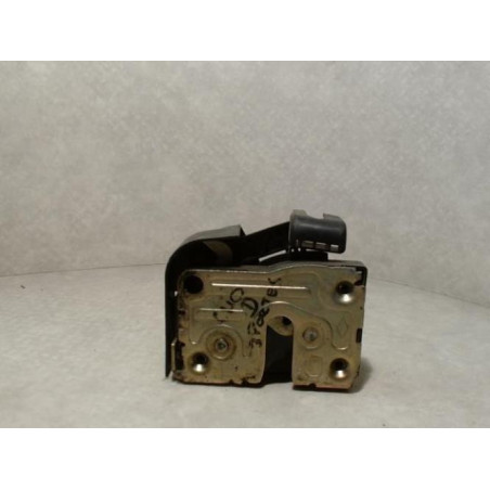 Serrure avant droit RENAULT CLIO 2 PHASE 1 d’occasion