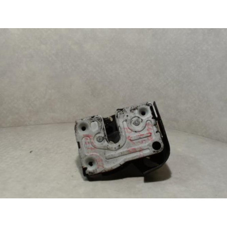 Serrure avant droit RENAULT CLIO 2 PHASE 2 d’occasion