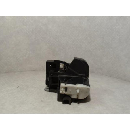 Serrure avant droit RENAULT CLIO 2 PHASE 2 d’occasion