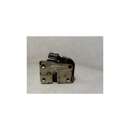 Serrure avant gauche RENAULT CLIO 2 PHASE 1 d’occasion