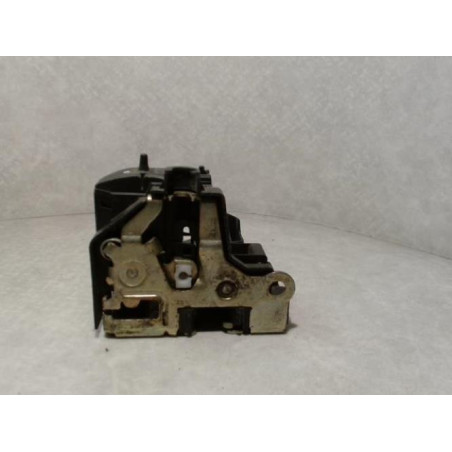 Serrure avant gauche RENAULT CLIO 2 PHASE 1 d’occasion