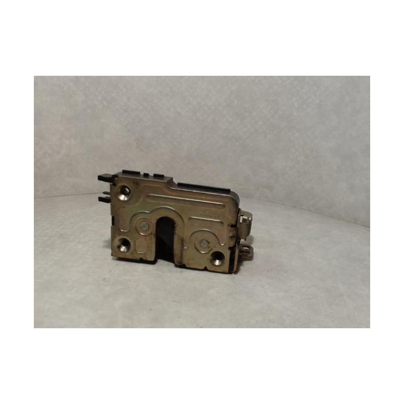 Serrure avant gauche RENAULT R19 PHASE 2 d’occasion