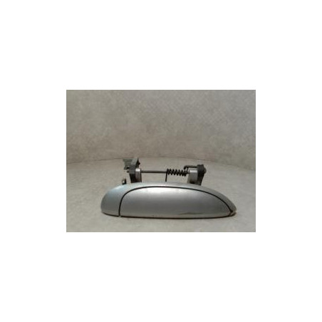 Poignee porte avant droit RENAULT CLIO 2 CAMPUS PHASE 1 d’occasion