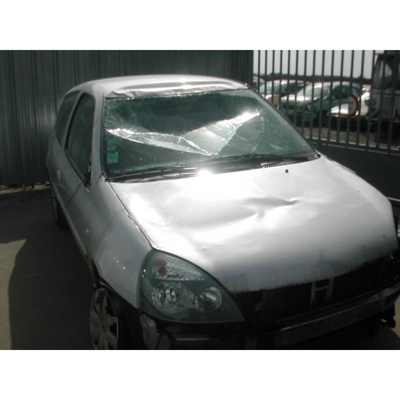 Poignee porte avant droit RENAULT CLIO 2 CAMPUS PHASE 1 d’occasion