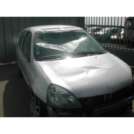 Poignee porte avant droit RENAULT CLIO 2 CAMPUS PHASE 1 d’occasion