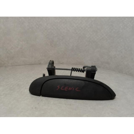 Poignee porte avant droit RENAULT SCENIC 1 PHASE 1 d’occasion