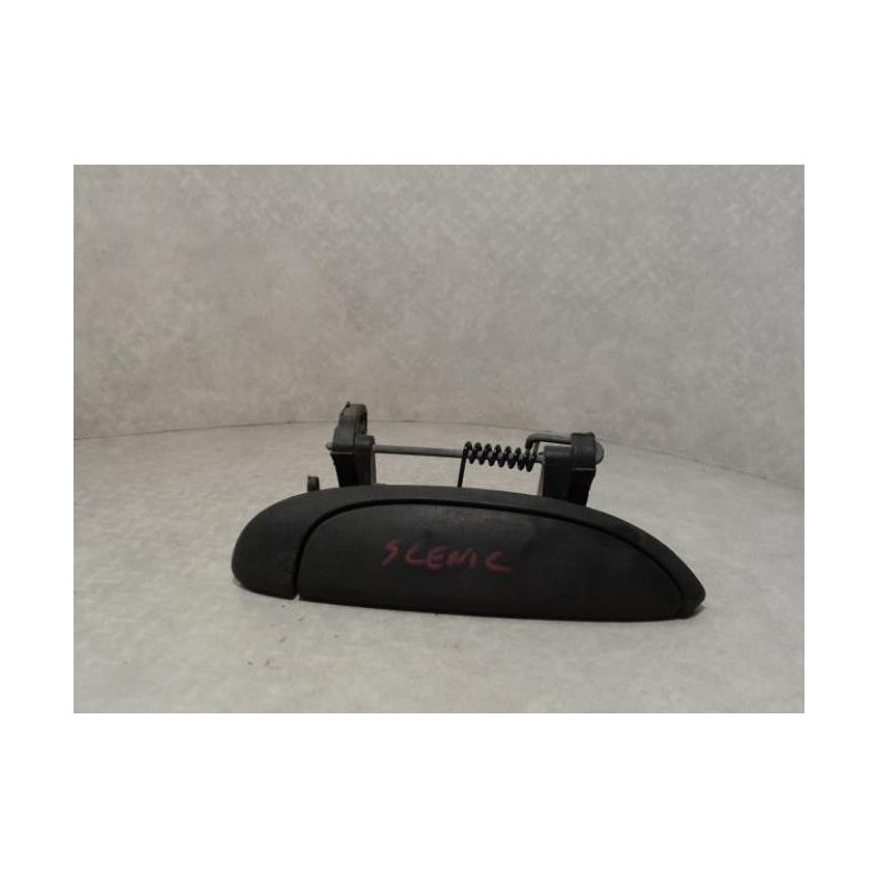Poignee porte avant droit RENAULT SCENIC 1 PHASE 1 d’occasion