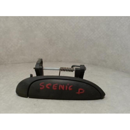 Poignee porte avant droit RENAULT SCENIC 1 PHASE 2 d’occasion