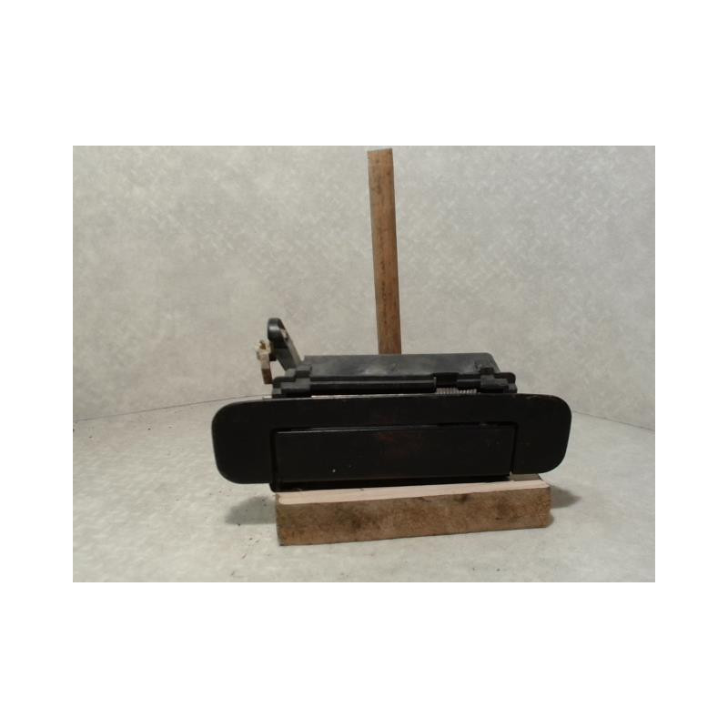 Poignee porte arriere droit AUDI 80 3 PHASE 2 d’occasion