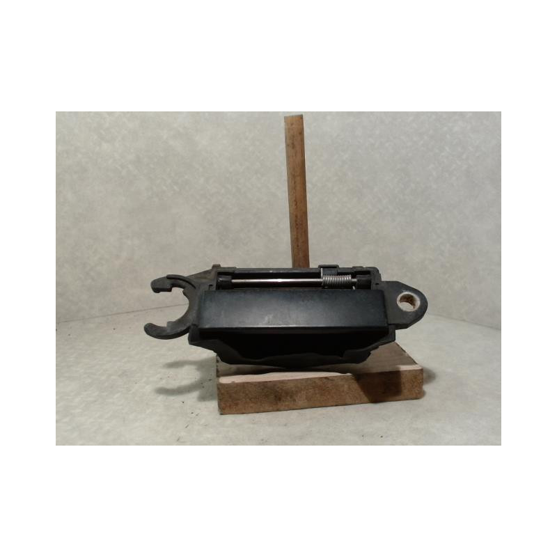 Poignee porte avant droit AUDI 80 1 PHASE 2 d’occasion