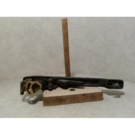 Poignee porte avant droit RENAULT CLIO 1 PHASE 1 d’occasion