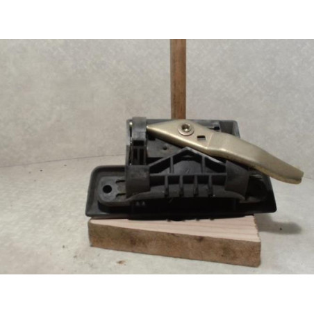 Poignee porte arriere droit PEUGEOT 205 PHASE 1 d’occasion
