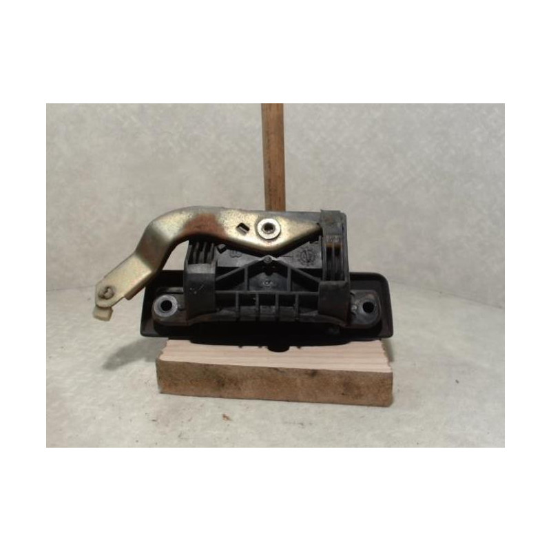 Poignee porte arriere gauche PEUGEOT 205 PHASE 1 d’occasion