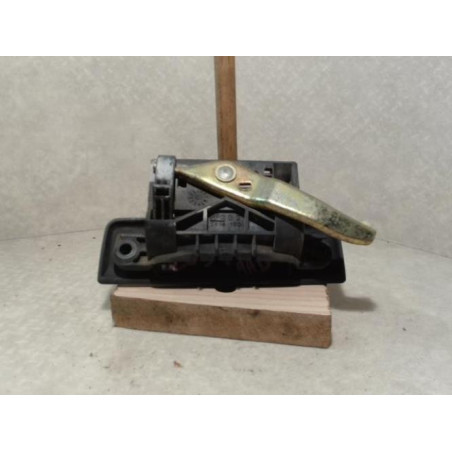 Poignee porte arriere droit PEUGEOT 205 PHASE 1 d’occasion