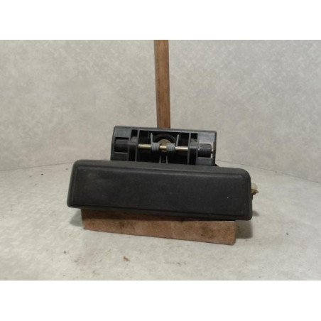 Poignee porte arriere gauche PEUGEOT 205 PHASE 1 d’occasion