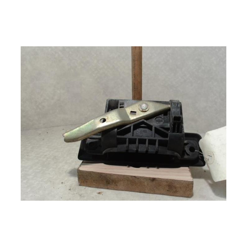 Poignee porte arriere gauche PEUGEOT 205 PHASE 1 d’occasion
