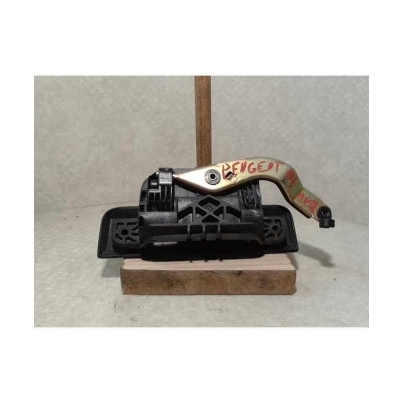Poignee porte avant droit PEUGEOT 205 PHASE 1 d’occasion