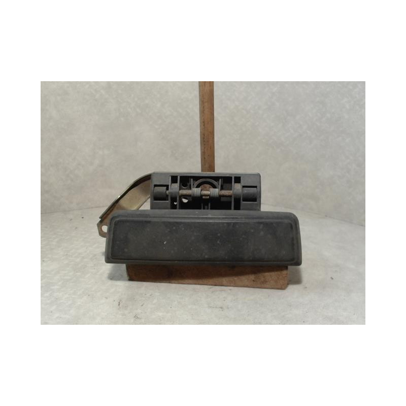 Poignee porte avant droit PEUGEOT 205 PHASE 1 d’occasion