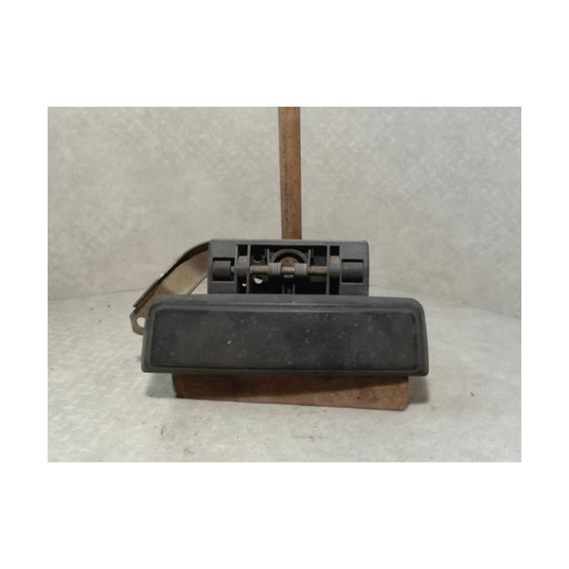 Poignee porte avant droit PEUGEOT 205 PHASE 1 d’occasion