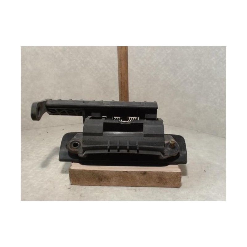 Poignee porte avant droit PEUGEOT 106 PHASE 1 d’occasion