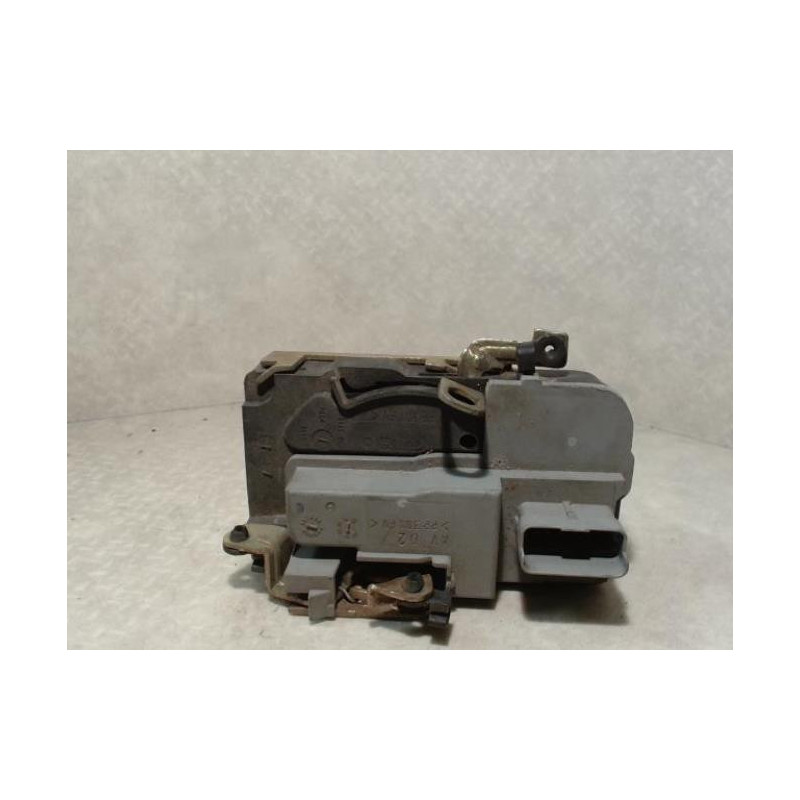 Serrure avant droit PEUGEOT 206 PHASE 1 d’occasion