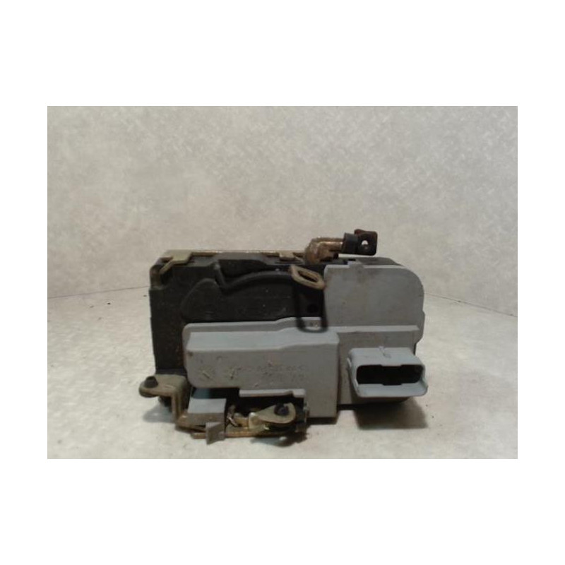 Serrure avant droit PEUGEOT 206 PHASE 1 d’occasion