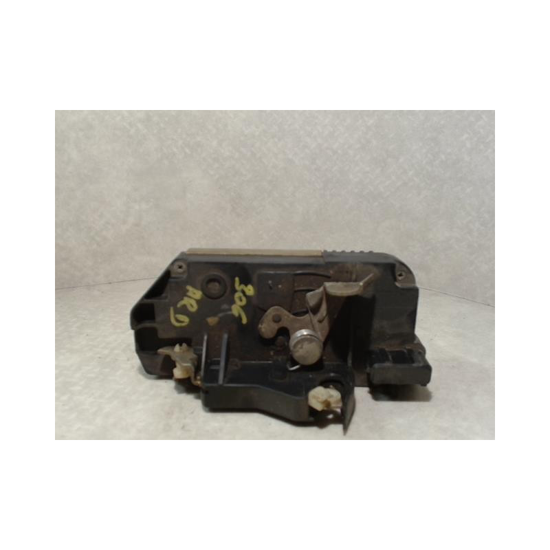 Serrure arriere droit PEUGEOT 306 PHASE 1 d’occasion