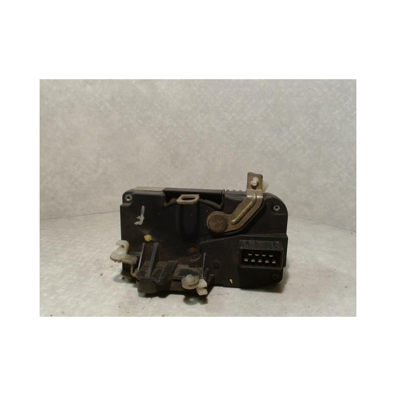 Serrure avant droit PEUGEOT 306 PHASE 1 d’occasion