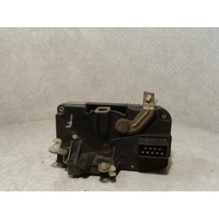 Serrure avant droit PEUGEOT 306 PHASE 1 d’occasion