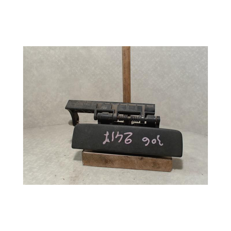 Poignee porte avant droit PEUGEOT 306 PHASE 1 d’occasion
