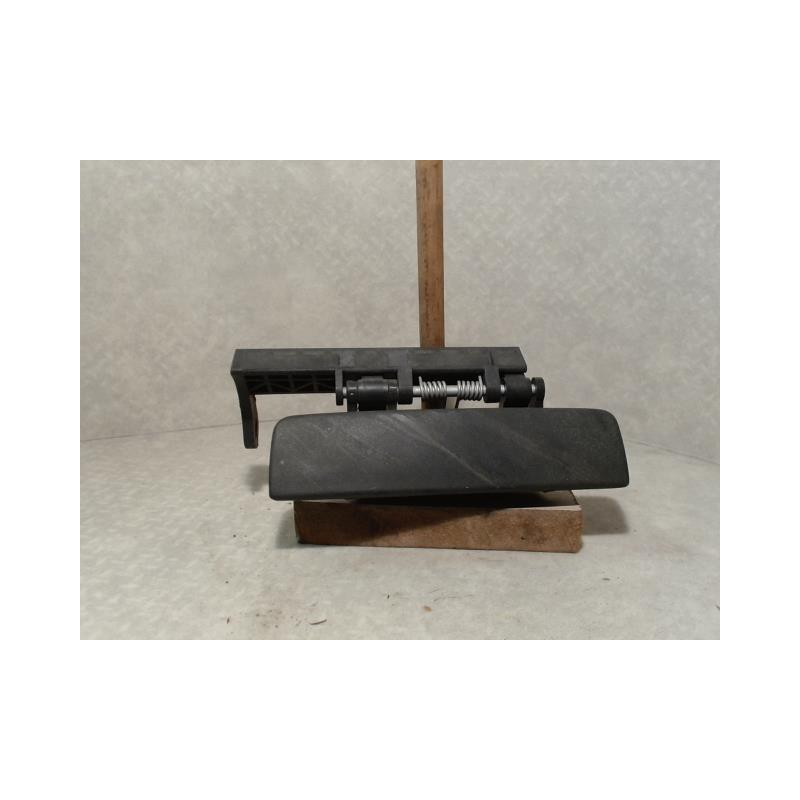 Poignee porte avant droit PEUGEOT 306 PHASE 1 d’occasion