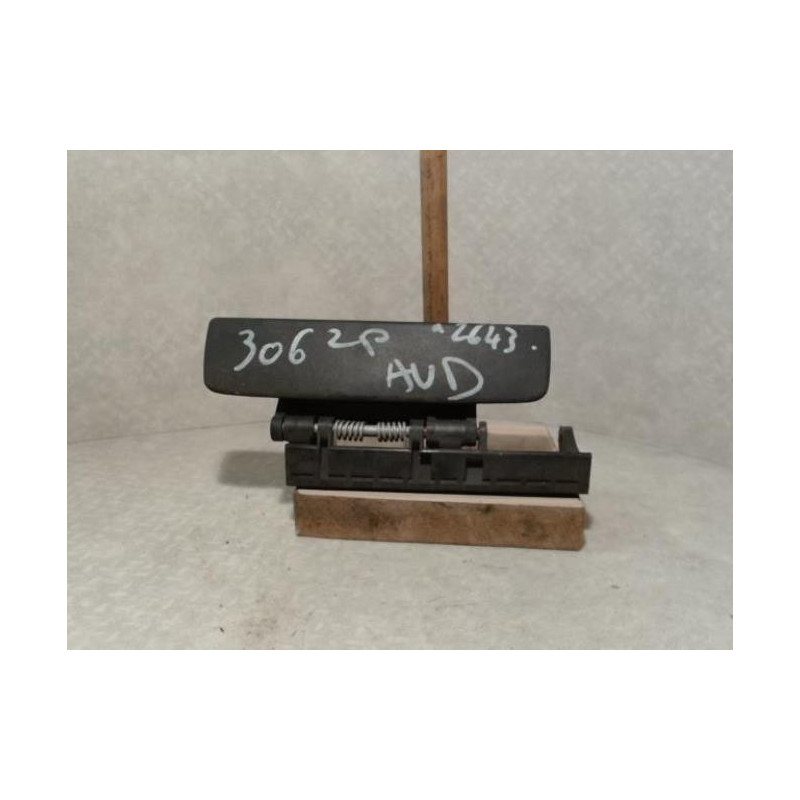 Poignee porte avant droit PEUGEOT 306 PHASE 1 d’occasion
