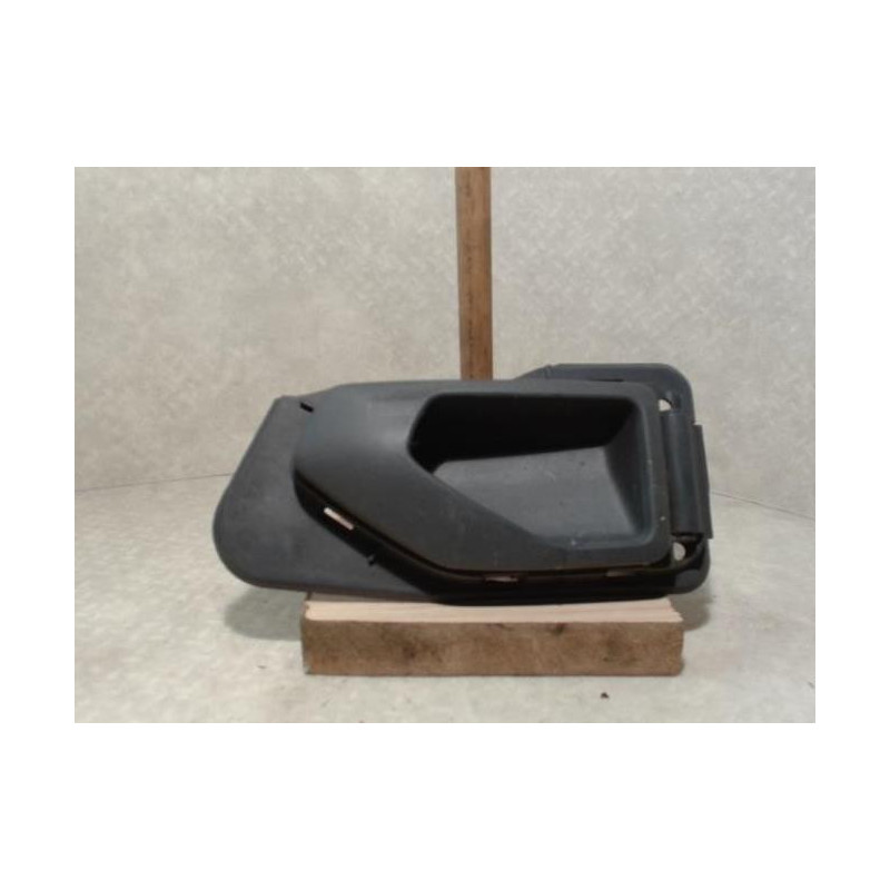 Poignee interieur arriere droit PEUGEOT 306 PHASE 1 d’occasion