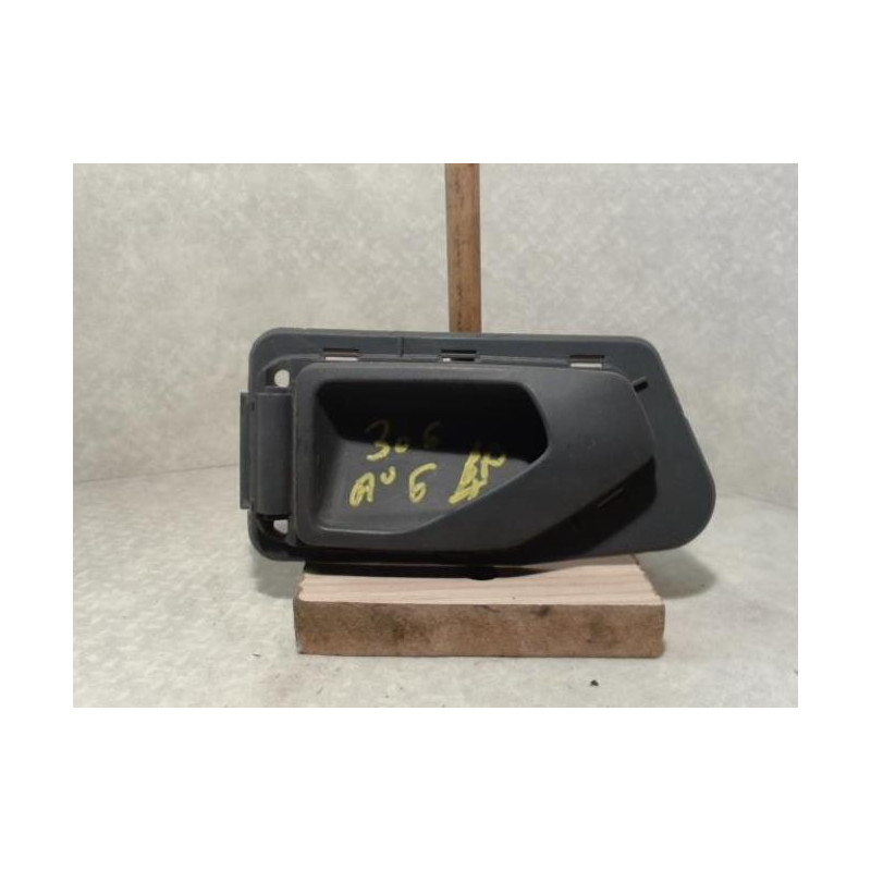 Poignee interieur avant gauche PEUGEOT 306 PHASE 1 d’occasion
