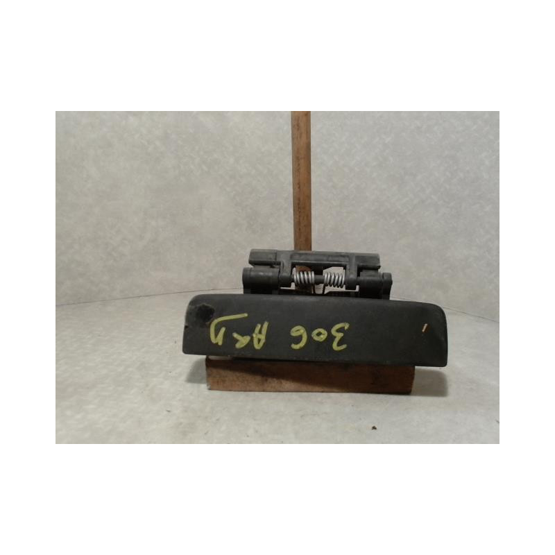 Poignee porte arriere droit PEUGEOT 306 PHASE 1 d’occasion