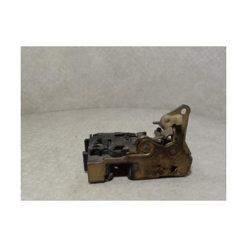Serrure avant droit PEUGEOT 405 PHASE 2 d’occasion