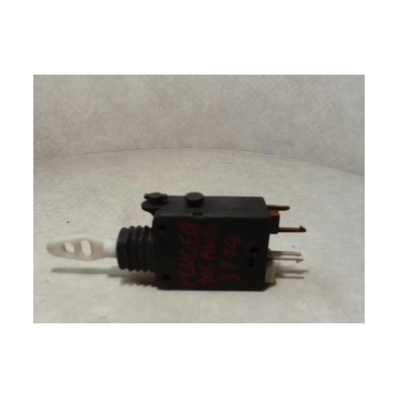 Fermeture non centralisee avant gauche PEUGEOT 106 PHASE 2 d’occasion