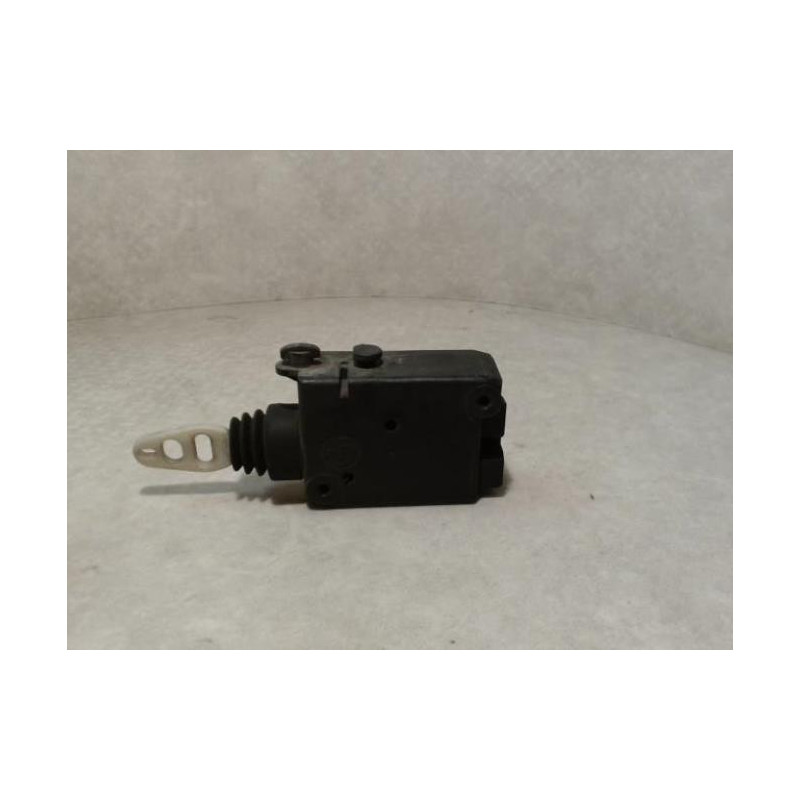 Fermeture non centralisee avant gauche PEUGEOT 405 PHASE 2 d’occasion