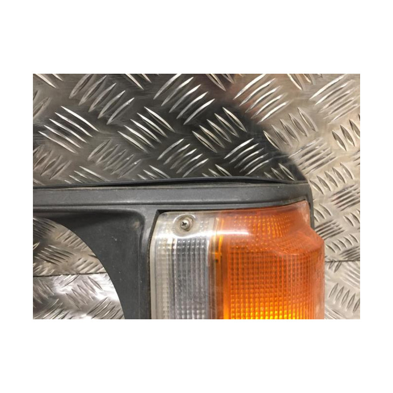 Optique avant secondaire gauche (feux)(clignotant) TOYOTA  d’occasion