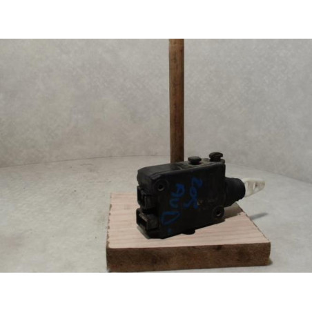 Fermeture non centralisee avant droit PEUGEOT 205 PHASE 1 d’occasion
