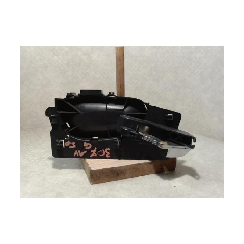 Poignee interieur avant gauche PEUGEOT 307 PHASE 1 BREAK d’occasion