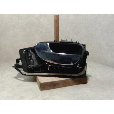 Poignee interieur avant gauche PEUGEOT 307 PHASE 1 BREAK d’occasion