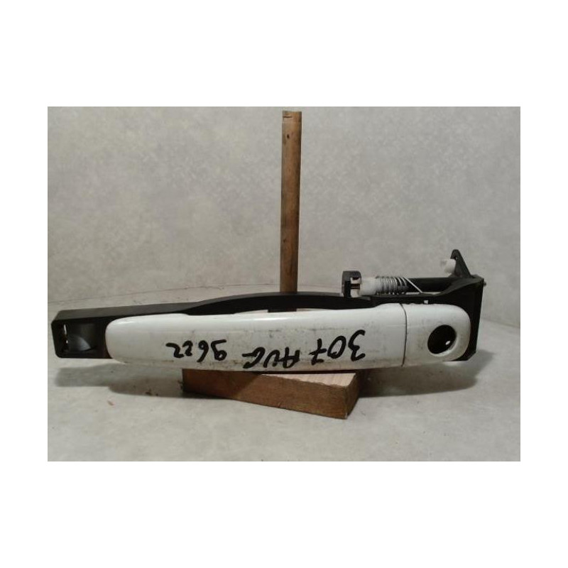 Poignee porte avant gauche PEUGEOT 307 PHASE 1 d’occasion