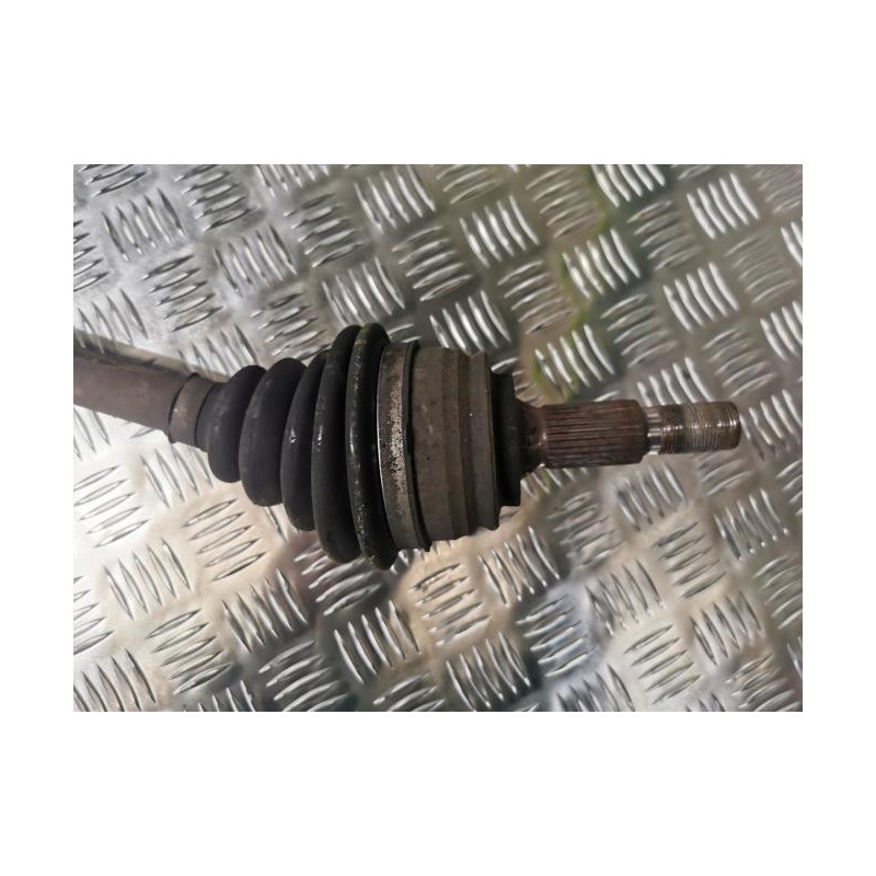 Cardan droit (transmission) PEUGEOT 308 2 SW PHASE 1 BREAK d’occasion