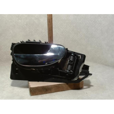 Poignee interieur avant droit PEUGEOT 307 PHASE 1 BREAK d’occasion