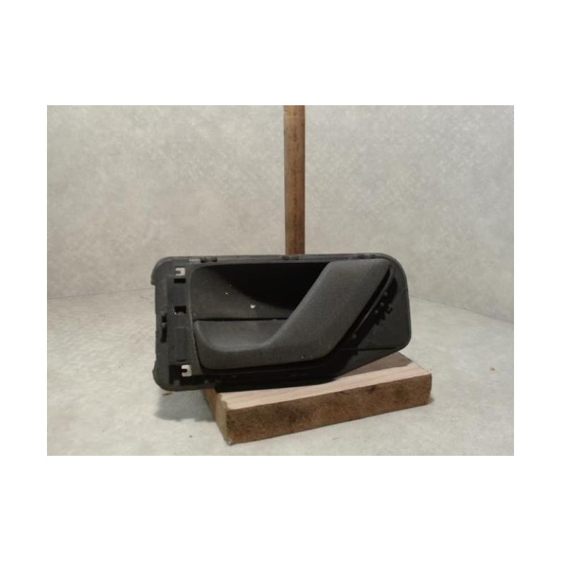 Poignee interieur arriere gauche PEUGEOT 405 PHASE 1 d’occasion