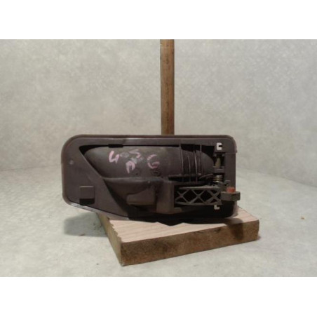 Poignee interieur arriere gauche PEUGEOT 405 PHASE 2 BREAK d’occasion