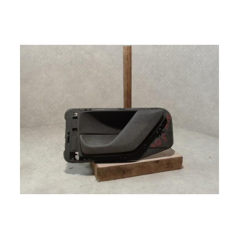 Poignee interieur avant gauche PEUGEOT 405 PHASE 1 d’occasion