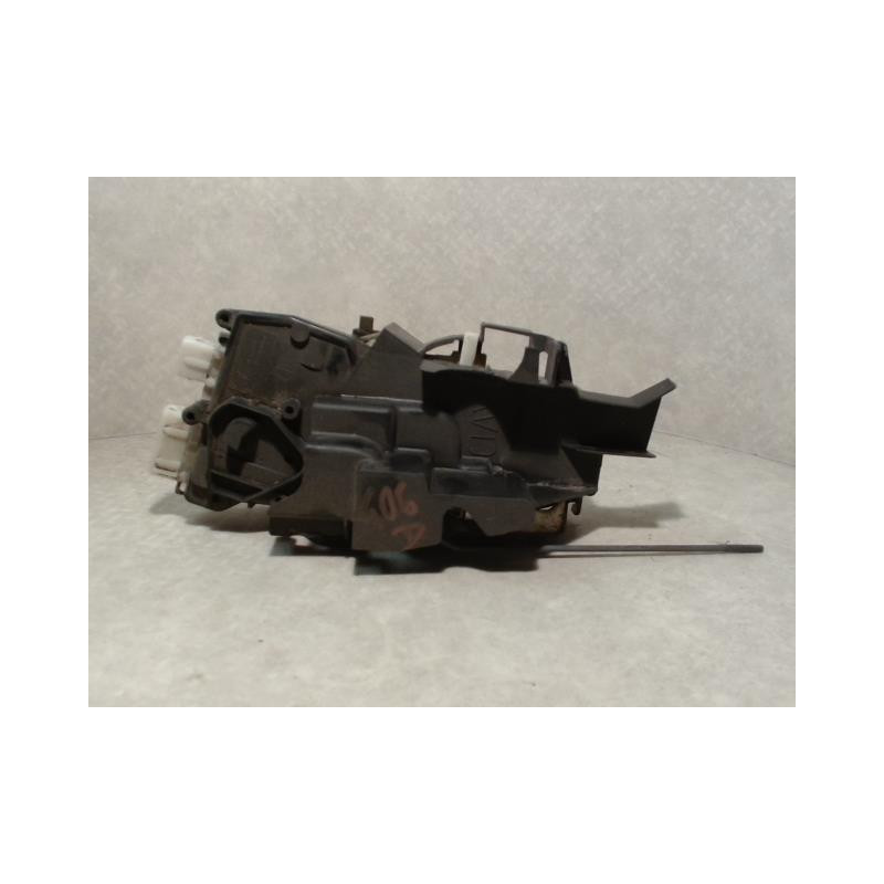Serrure avant droit PEUGEOT 406 PHASE 1 d’occasion