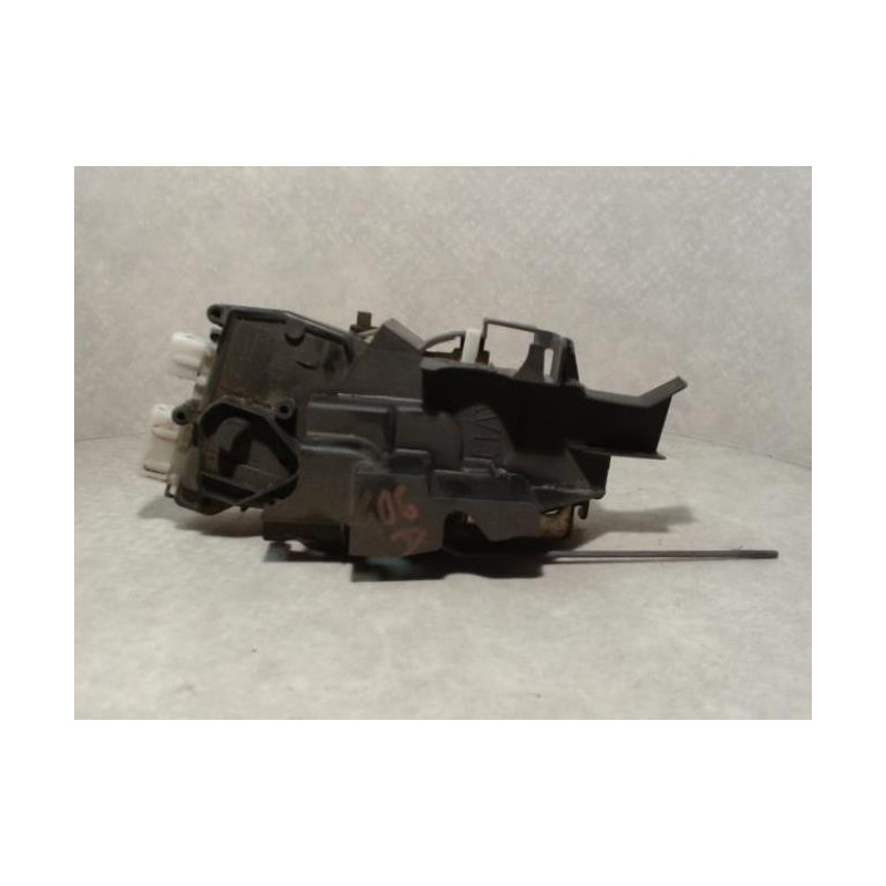 Serrure avant droit PEUGEOT 406 PHASE 1 d’occasion